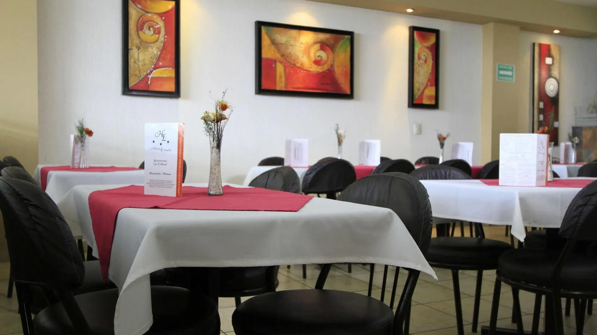 גואדלחארה Hotel Estadio