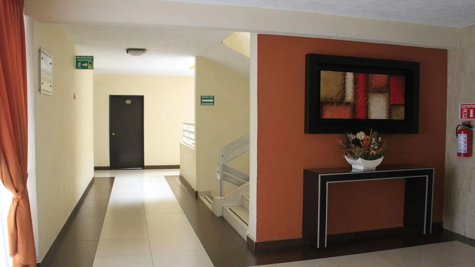 גואדלחארה Hotel Estadio